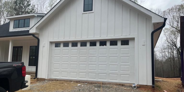 Three Common Problems That Can Affect Roll-Up Garage Doors