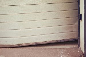Signs You Need Garage Door Replacement Services