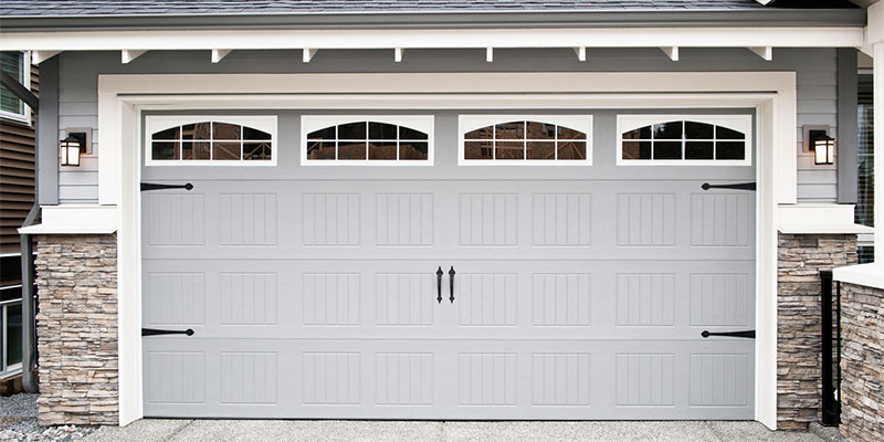 Three Signs It’s Time for a Garage Door Replacement