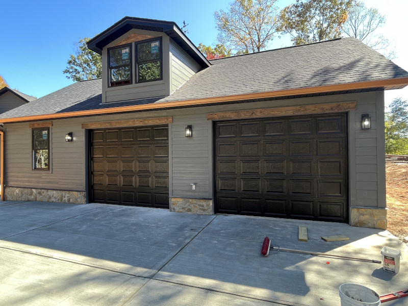 Garage Door Opener Repair in Mooresville, North Carolina