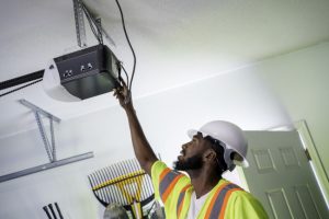 Signs You Need Expert Garage Door Opener Repair Services